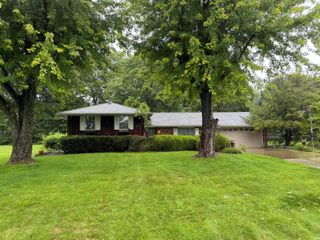 125 Lorraine Boulevard, Pickerington, OH 43147