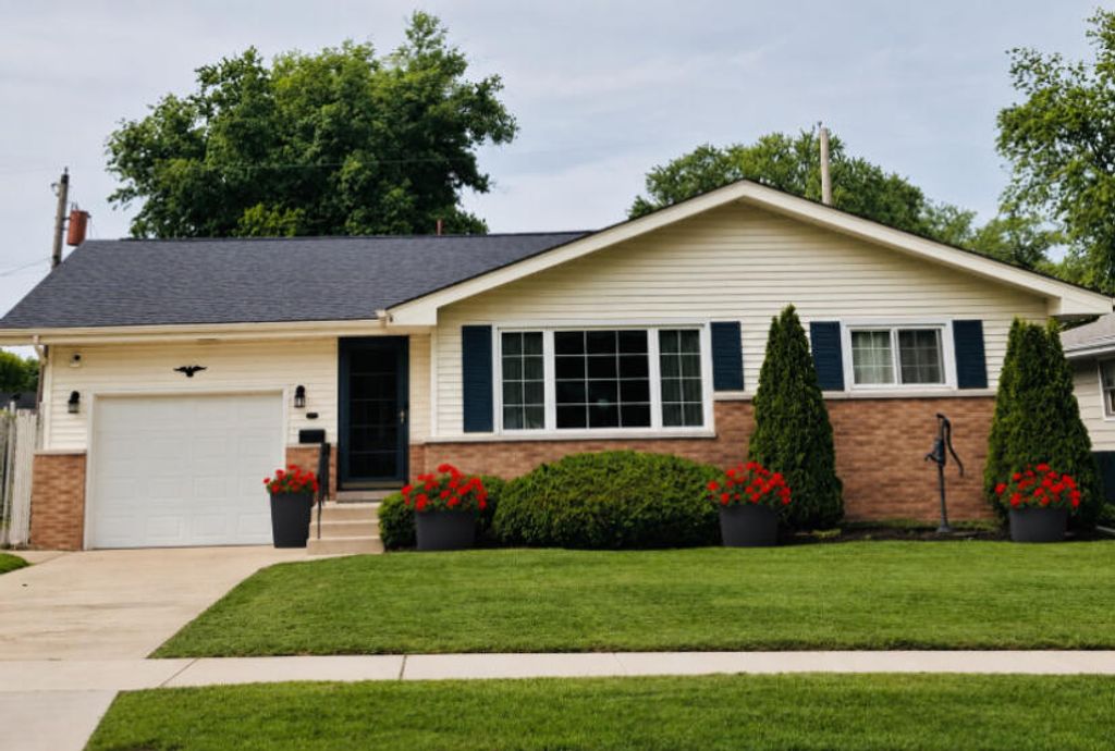 118 Minter Drive, Griffith, IN 46319