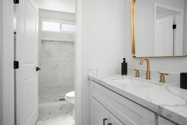 4566 Hancock Cir, Oceanside, CA 92056