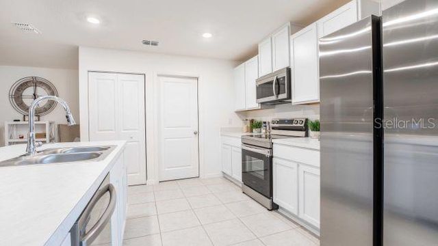 8468 N WALLINGFORD AVENUE, Citrus Springs, FL 34434
