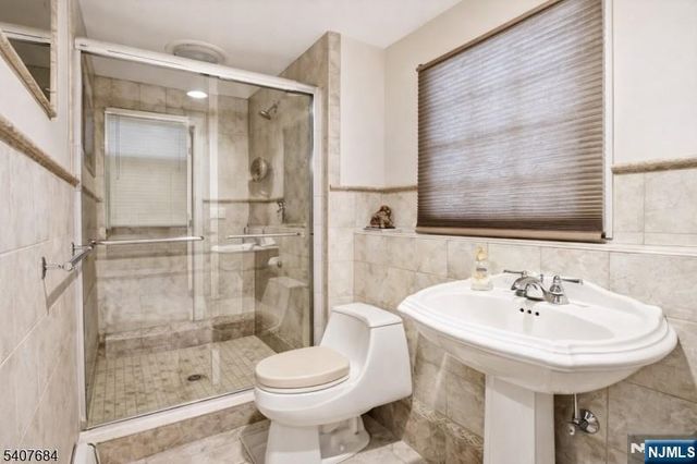 61 Carlisle Road, Wayne, NJ 07470