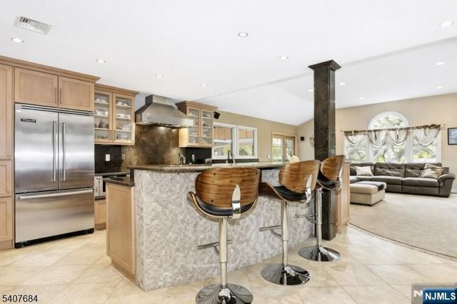 61 Carlisle Road, Wayne, NJ 07470