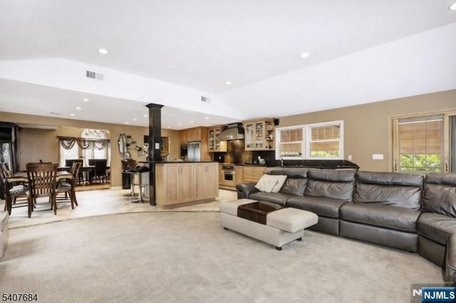 61 Carlisle Road, Wayne, NJ 07470