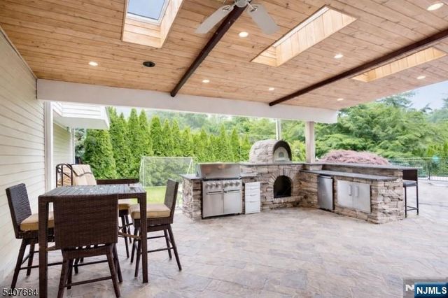 61 Carlisle Road, Wayne, NJ 07470