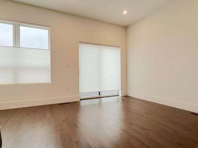 23 Charles Park Rd 23, Boston, MA 02132