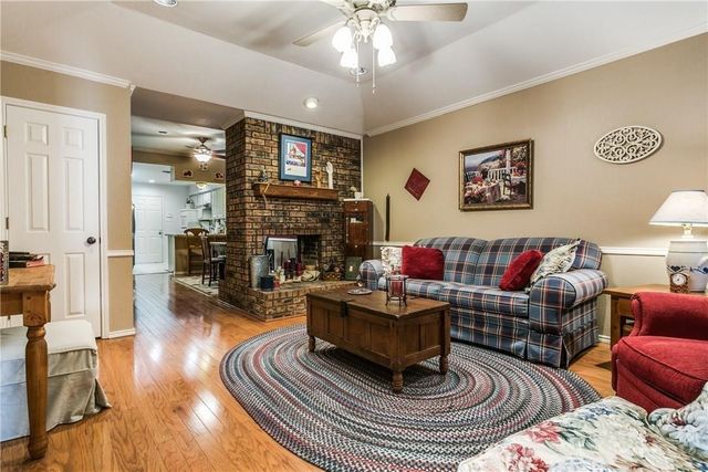 2122 Edwin Street B, Fort Worth, TX 76110