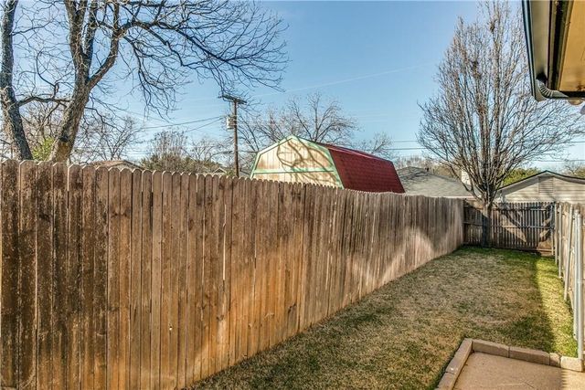 2122 Edwin Street B, Fort Worth, TX 76110