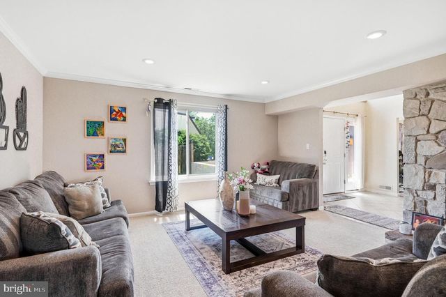 14 COUNTRY WALK, Cherry Hill, NJ 08003