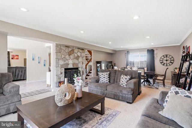 14 COUNTRY WALK, Cherry Hill, NJ 08003