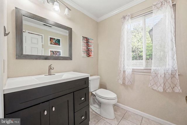 14 COUNTRY WALK, Cherry Hill, NJ 08003