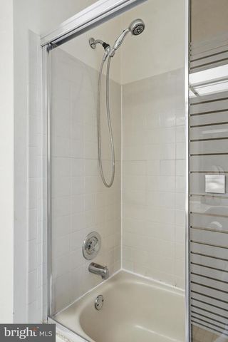 14 COUNTRY WALK, Cherry Hill, NJ 08003