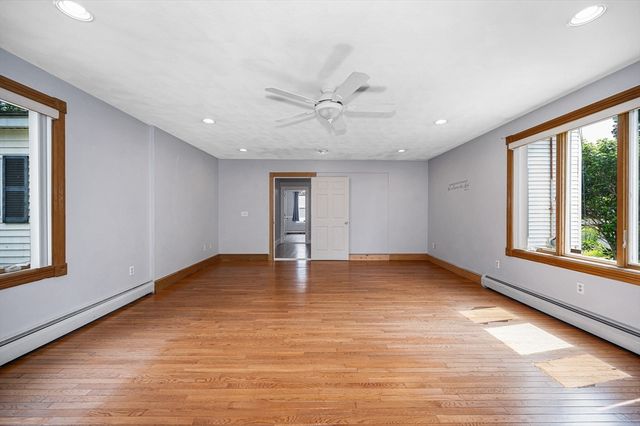50 Wentworth Avenue, Lowell, MA 01852