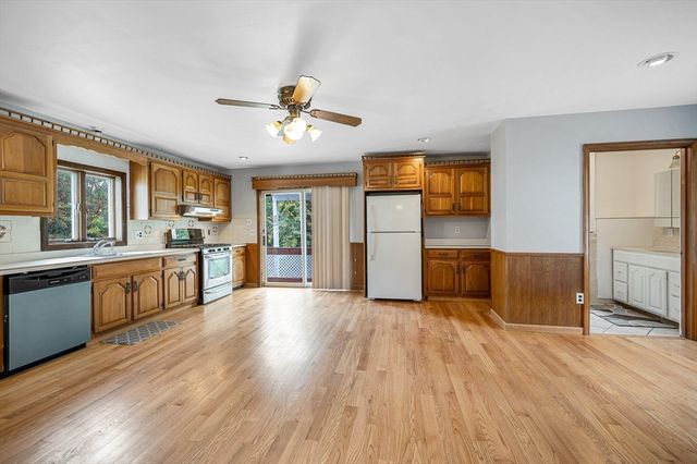 50 Wentworth Avenue, Lowell, MA 01852