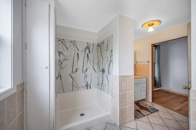 50 Wentworth Avenue, Lowell, MA 01852