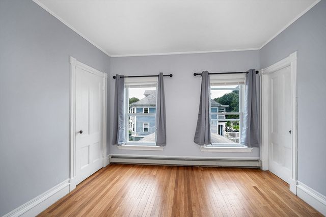 50 Wentworth Avenue, Lowell, MA 01852
