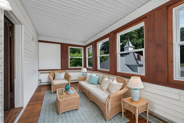 50 Wentworth Avenue, Lowell, MA 01852