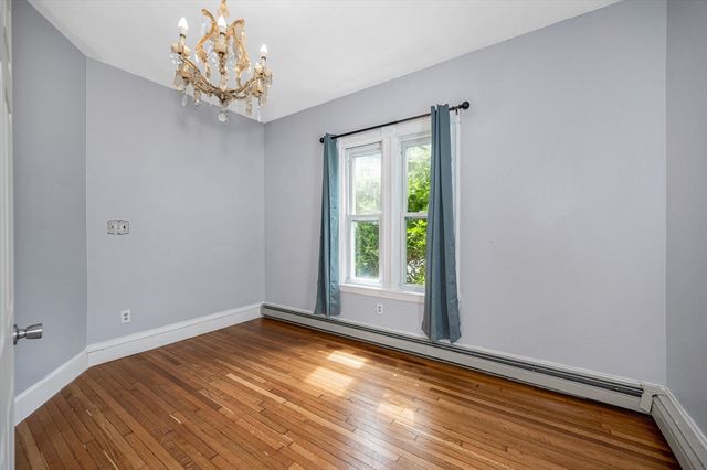 50 Wentworth Avenue, Lowell, MA 01852