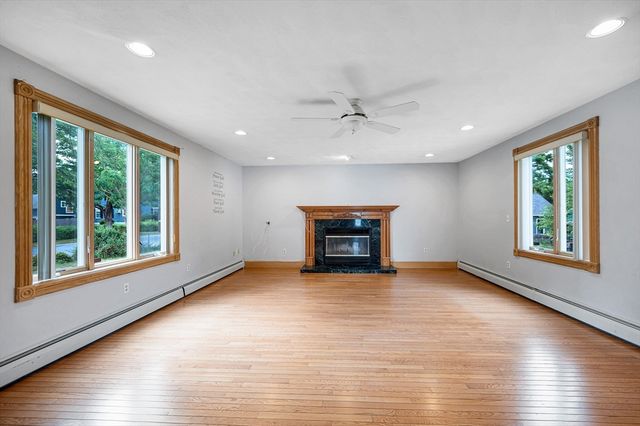50 Wentworth Avenue, Lowell, MA 01852