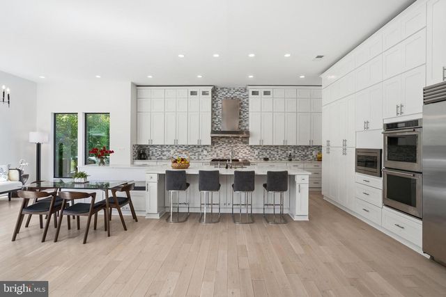 1513 OAKVIEW DR, Mclean, VA 22101