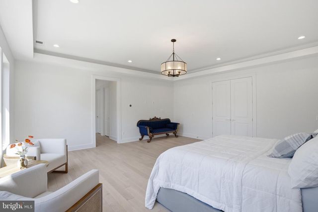 1513 OAKVIEW DR, Mclean, VA 22101