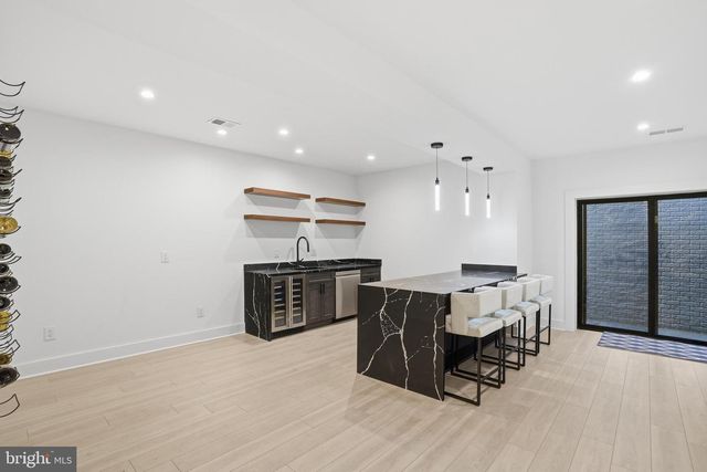 1513 OAKVIEW DR, Mclean, VA 22101