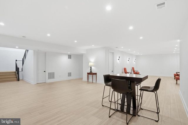 1513 OAKVIEW DR, Mclean, VA 22101