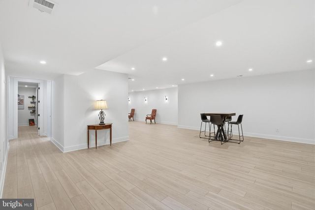 1513 OAKVIEW DR, Mclean, VA 22101