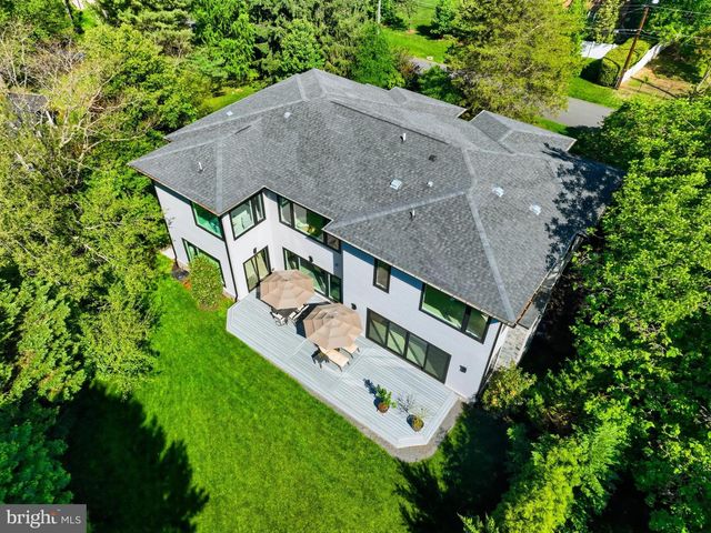 1513 OAKVIEW DR, Mclean, VA 22101