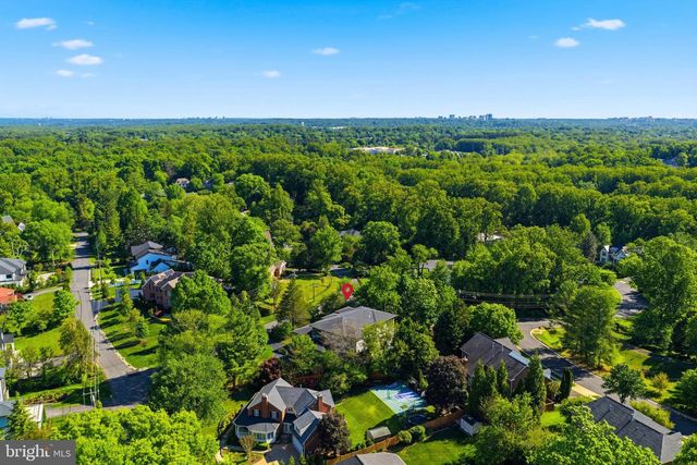 1513 OAKVIEW DR, Mclean, VA 22101