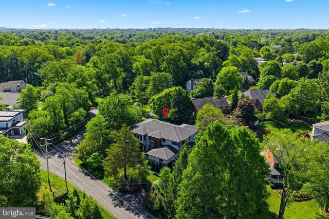 1513 OAKVIEW DR, Mclean, VA 22101
