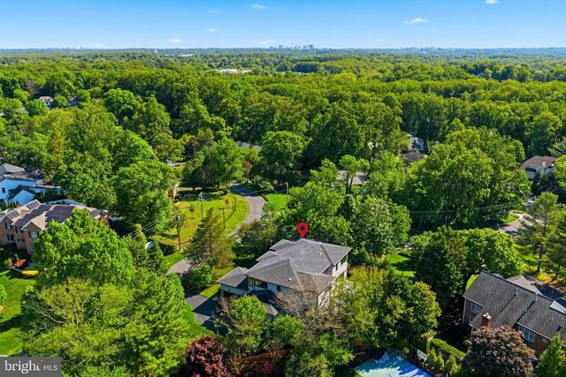 1513 OAKVIEW DR, Mclean, VA 22101