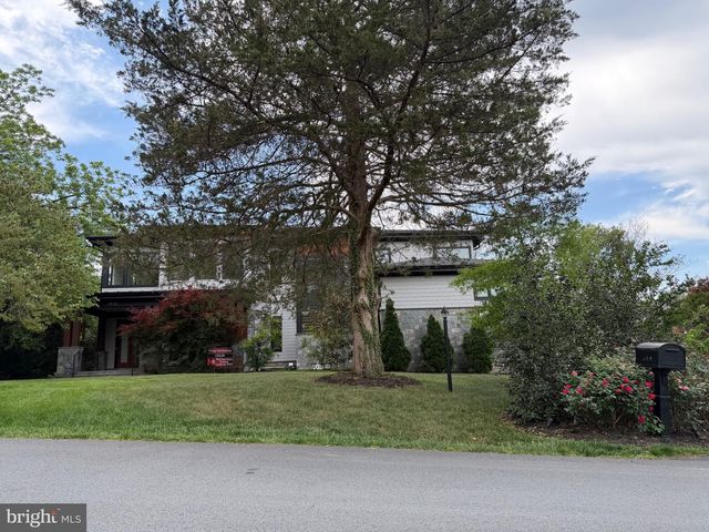 1513 OAKVIEW DR, Mclean, VA 22101