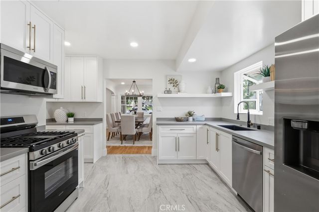 349 N Glendora Avenue, Glendora, CA 91741
