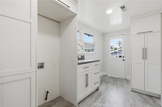349 N Glendora Avenue, Glendora, CA 91741