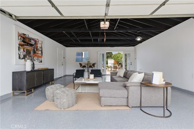 349 N Glendora Avenue, Glendora, CA 91741
