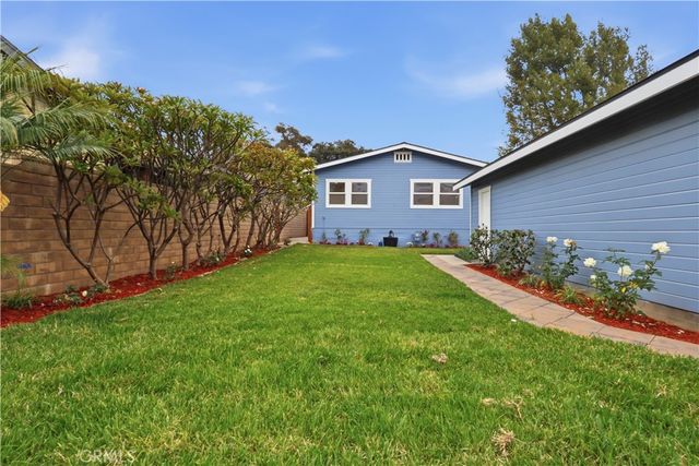 349 N Glendora Avenue, Glendora, CA 91741