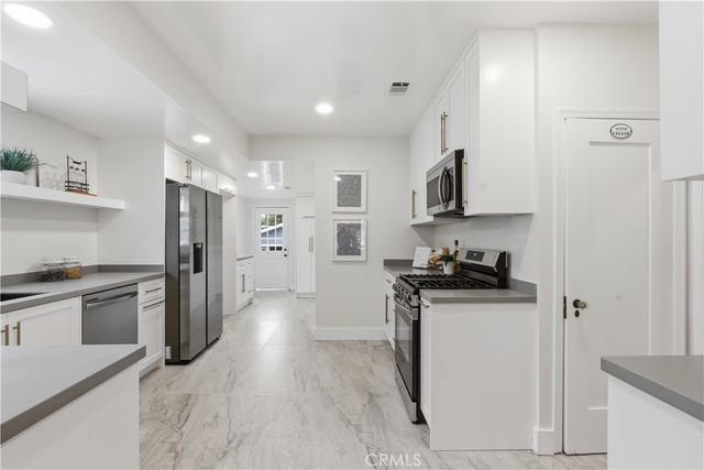 349 N Glendora Avenue, Glendora, CA 91741