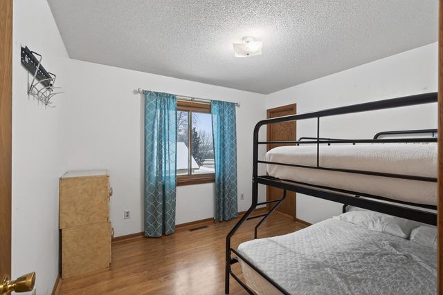 16051 Goodview Way, Lakeville, MN 55044