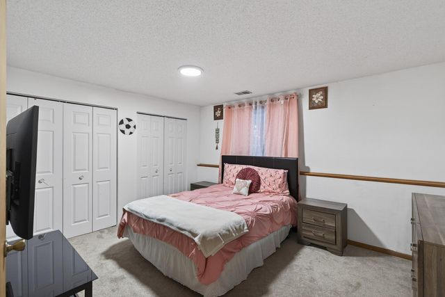 16051 Goodview Way, Lakeville, MN 55044