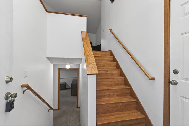 16051 Goodview Way, Lakeville, MN 55044