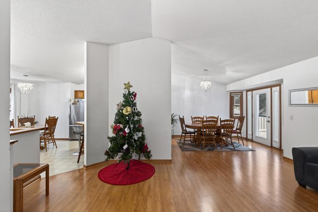 16051 Goodview Way, Lakeville, MN 55044