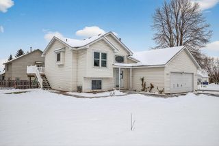 16051 Goodview Way, Lakeville, MN 55044