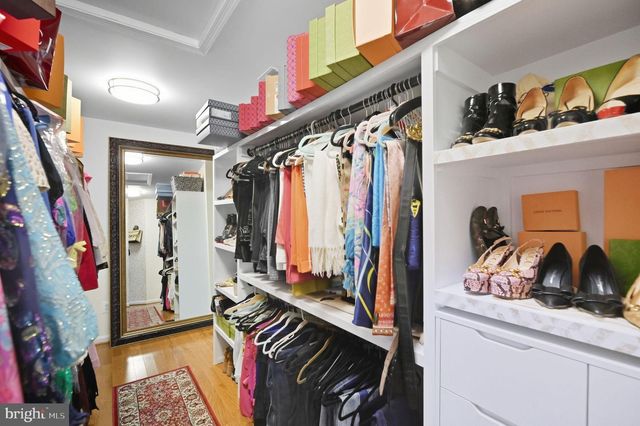 11728 STUART MILL RD, Oakton, VA 22124