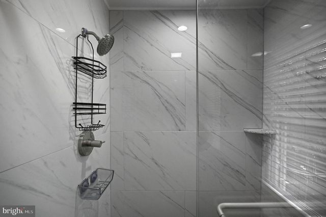 11728 STUART MILL RD, Oakton, VA 22124