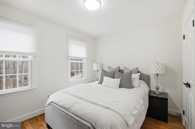 11728 STUART MILL RD, Oakton, VA 22124