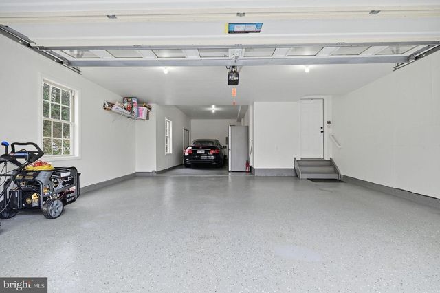 11728 STUART MILL RD, Oakton, VA 22124