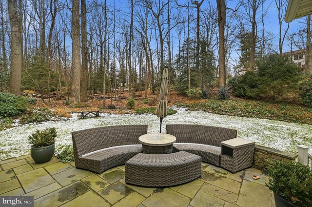 11728 STUART MILL RD, Oakton, VA 22124