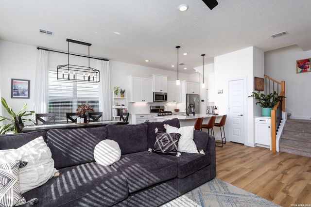 5843 Whitby Unit 3, San Antonio, TX 78240