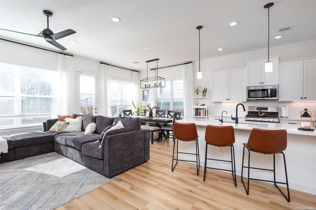 5843 Whitby Unit 3, San Antonio, TX 78240