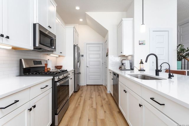 5843 Whitby Unit 3, San Antonio, TX 78240